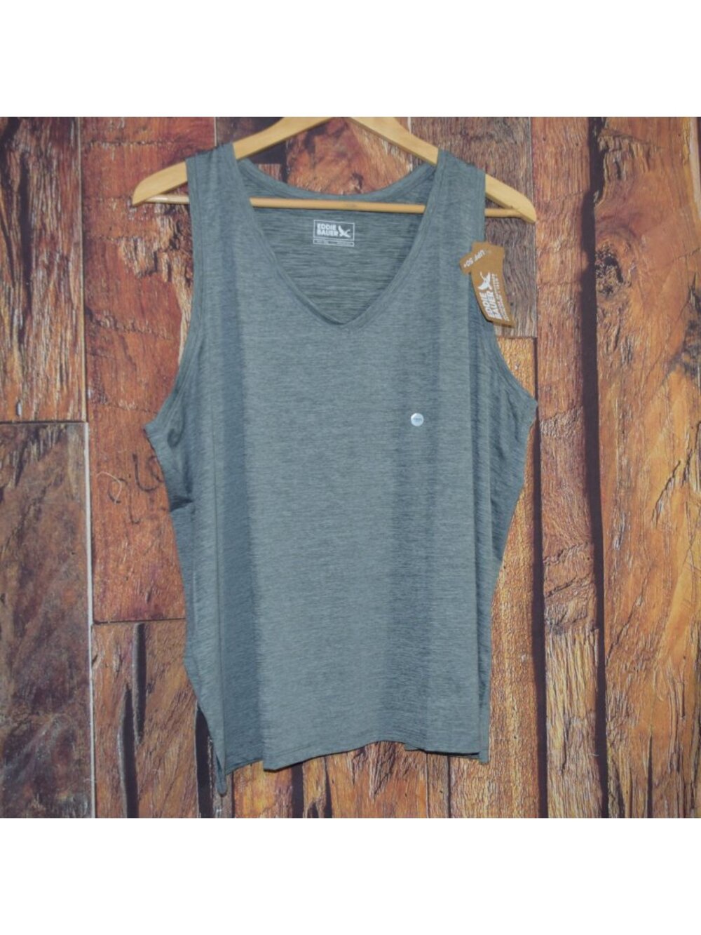 New! EDDIE BAUER Women's Sz T2XL Tall XXL Eddie Bauer Resolution V-Neck Tank Top